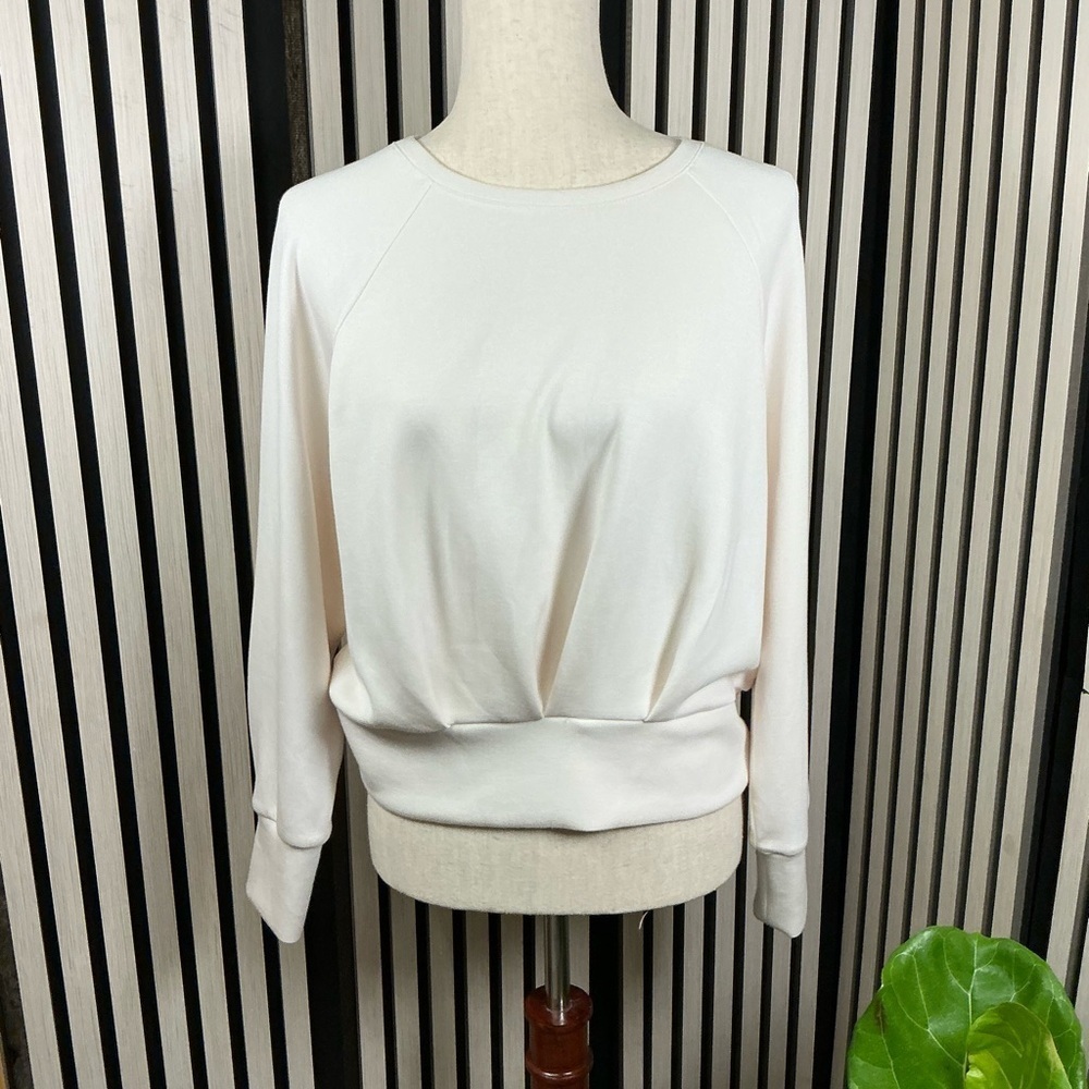 TRUTH by Republic Elegant Cream Women's Top